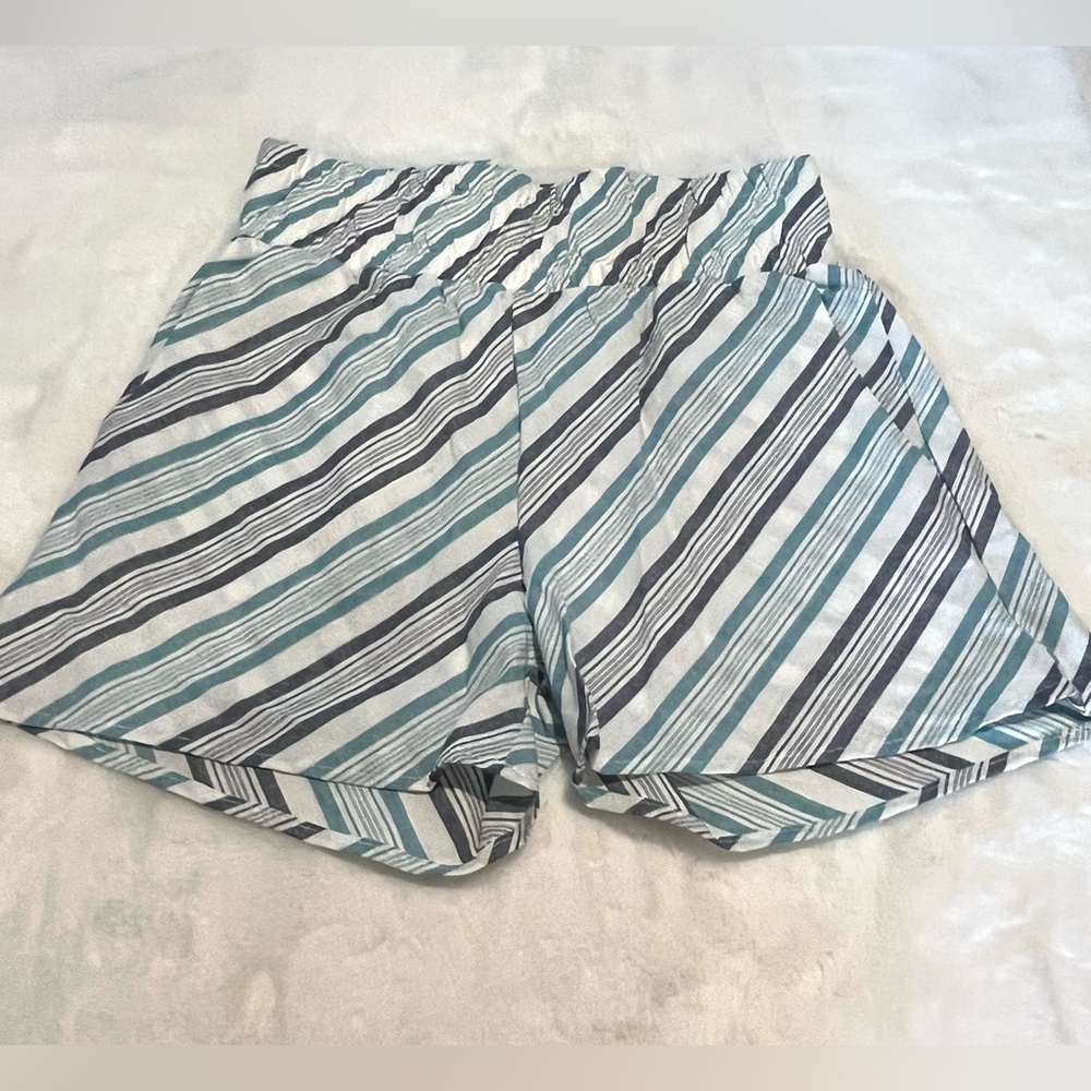 FRGE youth stripe shorts